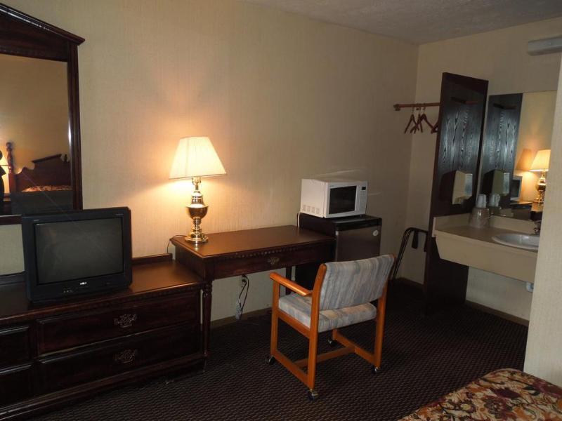 Knights Inn Endwell Экстерьер фото