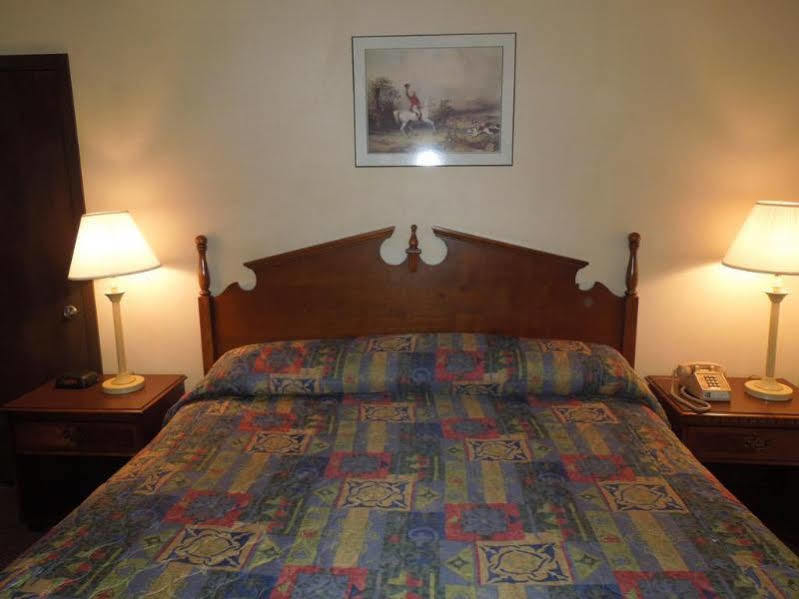 Knights Inn Endwell Экстерьер фото